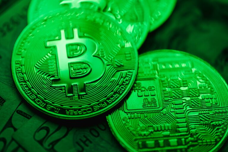 Senator Lummis Introduces Bill to Establish a Bitcoin Reserve in the U.S.