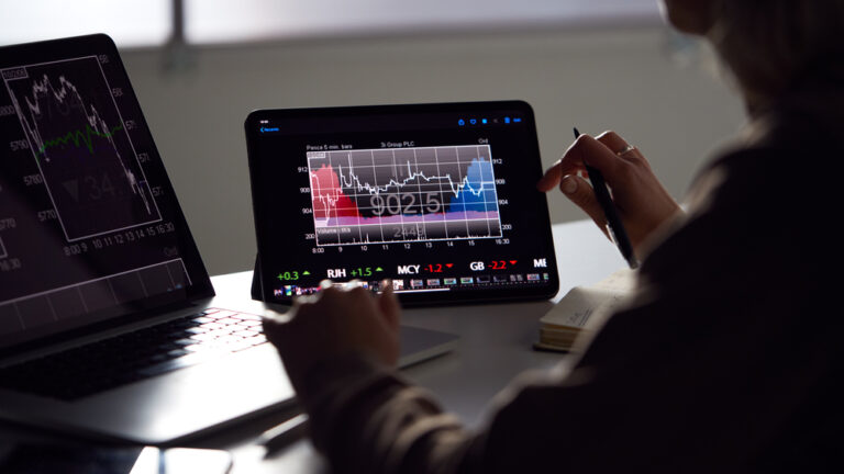 Today’s Stocks to Watch: Coinbase, Boeing, and Hertz