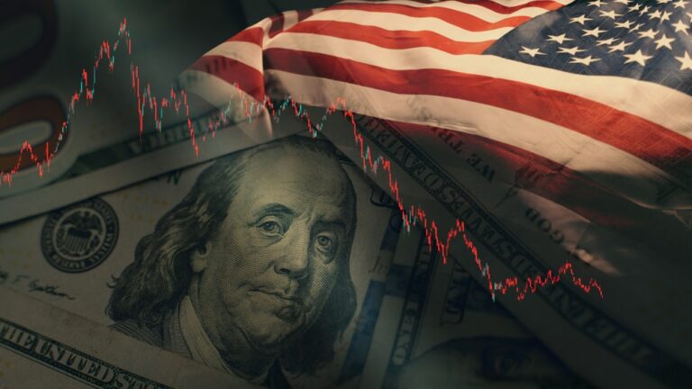 Dollar Recovers, Despite Ongoing Concerns About Trade and Debt