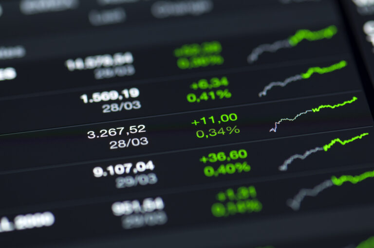 Today’s Stocks to Watch: Amazon, Circle, and Boeing